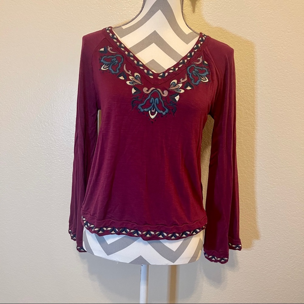 Eliane Rose Burgundy Embroidered Long Bell Sleeve V Neck Top Small